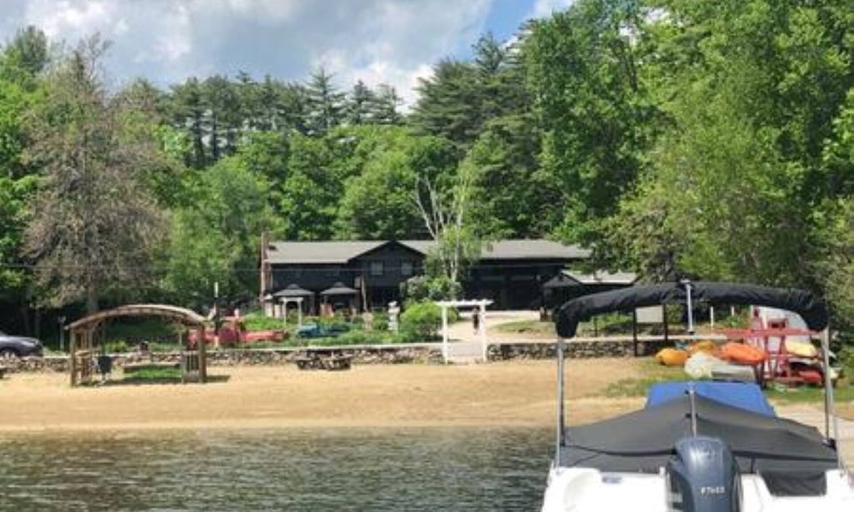 Holderness Hotel | Lake Suite 7, Kitchen, Private Beach + Dock Access, Not Dog Friendly