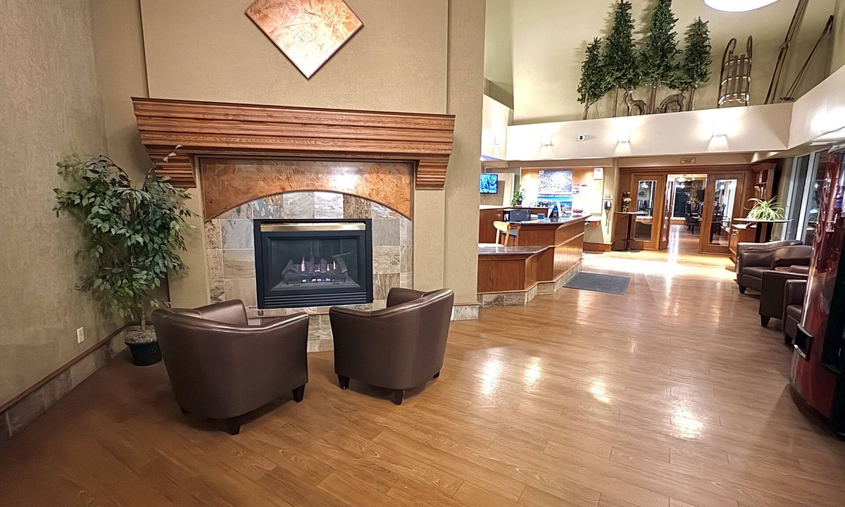 Hinton Hotel | Lakeview Inns & Suites - Hinton