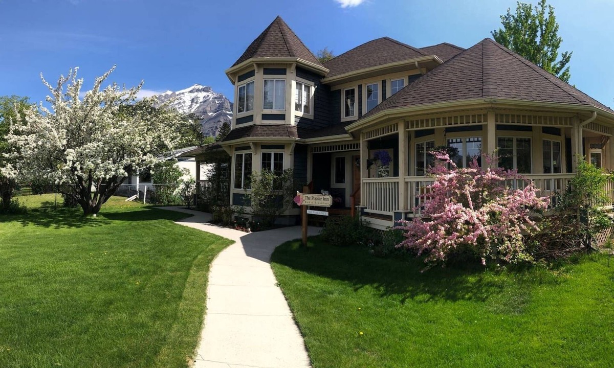 Banff Bed & Breakfast | Larch Room in Banff National Park