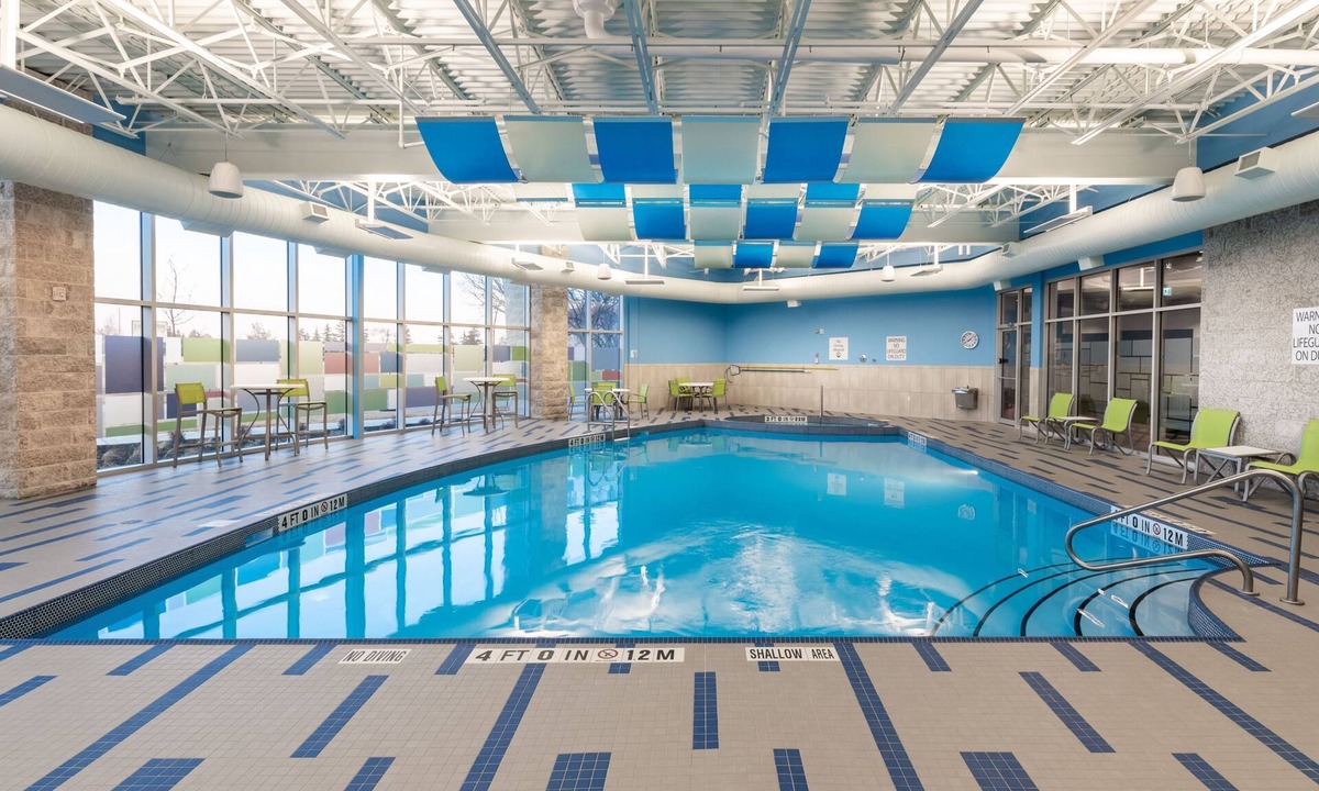Saskatoon Apartment | Large Suite w/Free Hot Breakfast + Local Shuttle