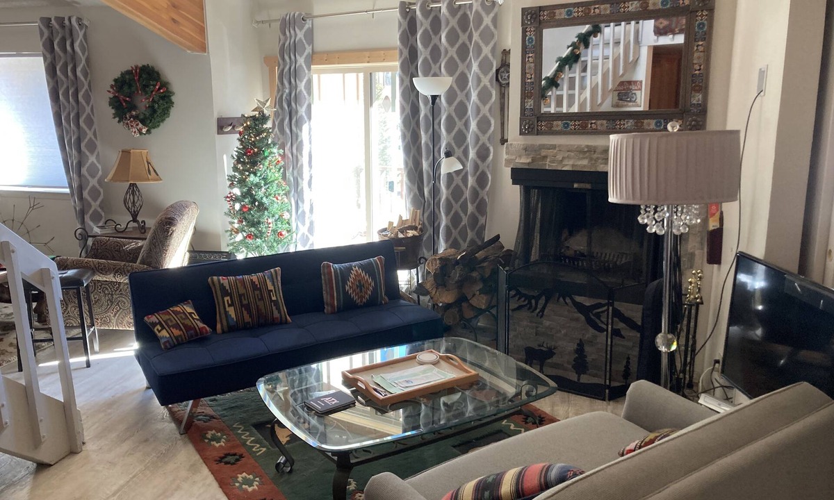 Red River Condo | Lifts West-new to market-owners home top corner unit sleep 6 in beds 5 more