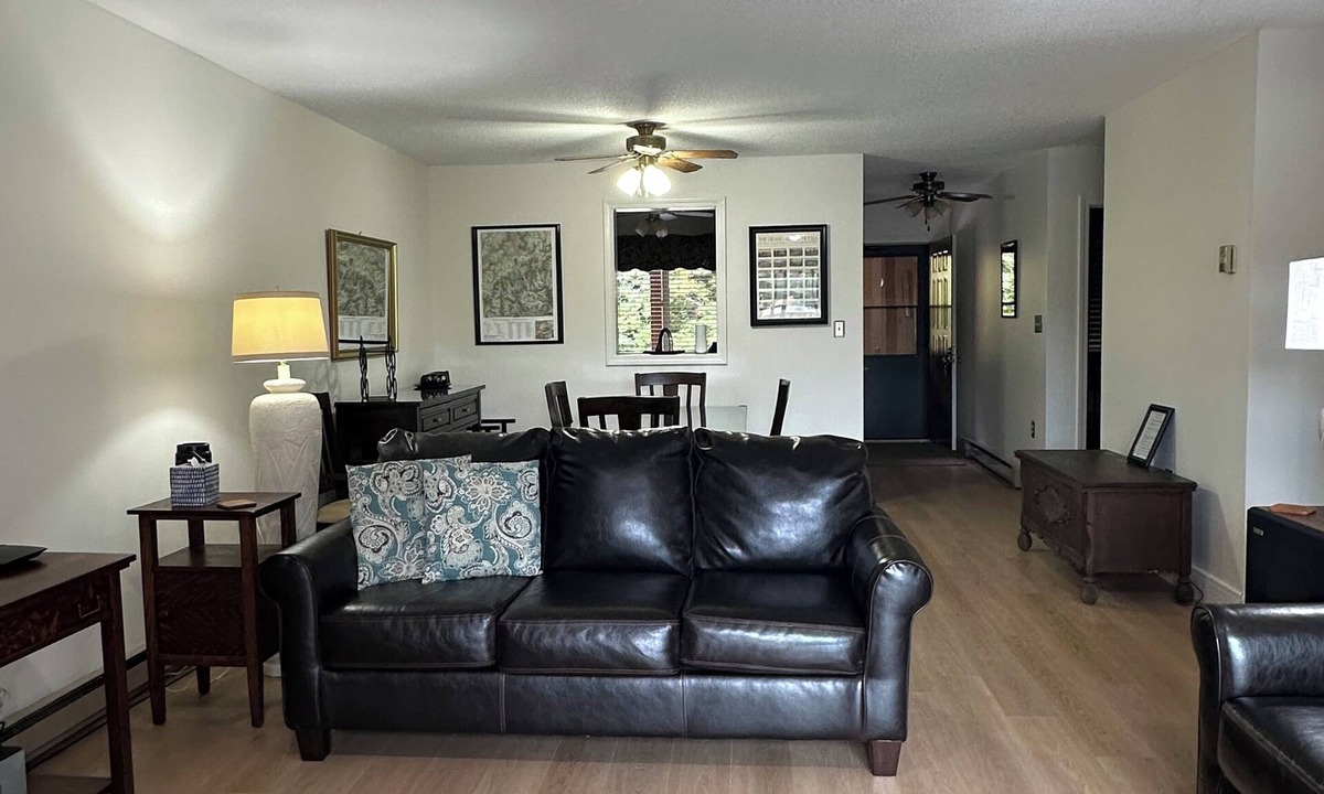 Lincoln Condo | Lincoln, NH: Monthly Ski Season Rental -Loon & Cannon, Swim, Hike- White Mtns