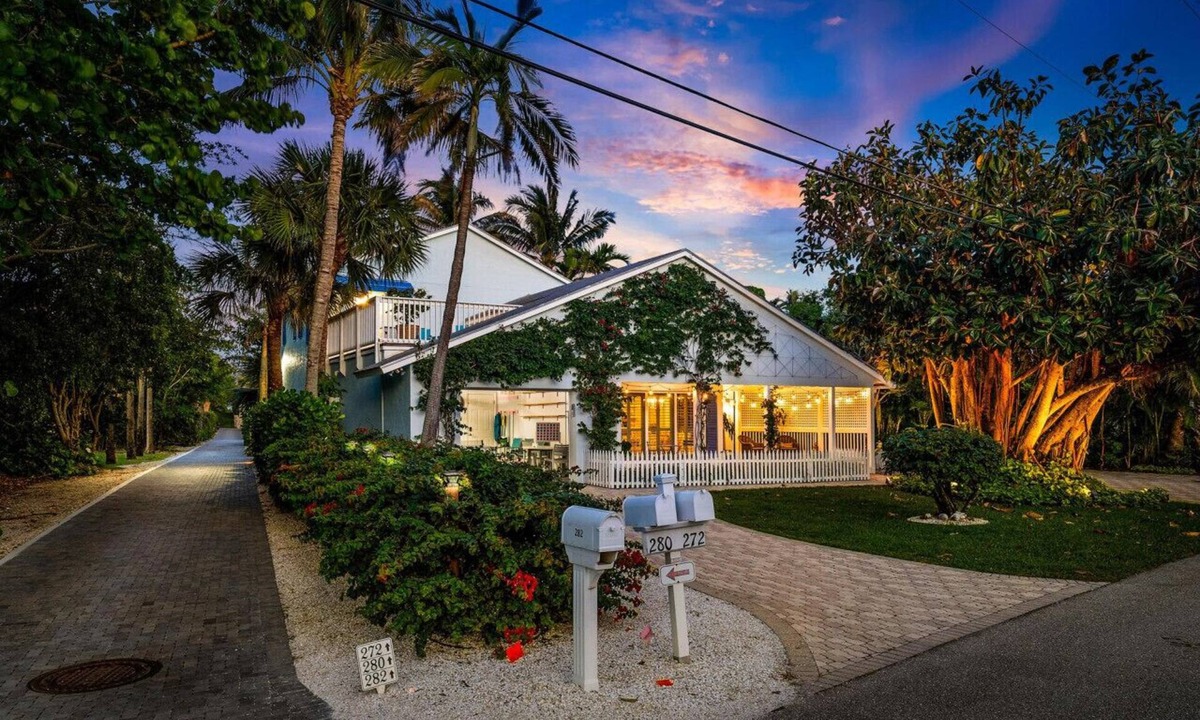 Juno Beach House | Little Key West, private beach access