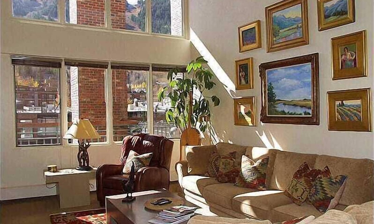 Downtown Condo | Location! Location! Location! Outstanding Views of Ajax (203040-6863)