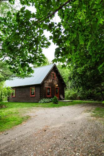Winterport House | Log Cabin at Meadow Ridge