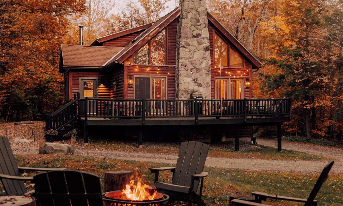 Manchester Center Cabin | Log Cabin Escape: Well-stocked, clean, cozy & comfortable