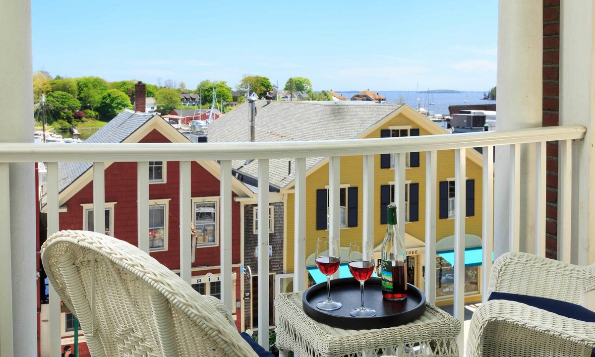 Camden Hotel | Lord Camden Inn