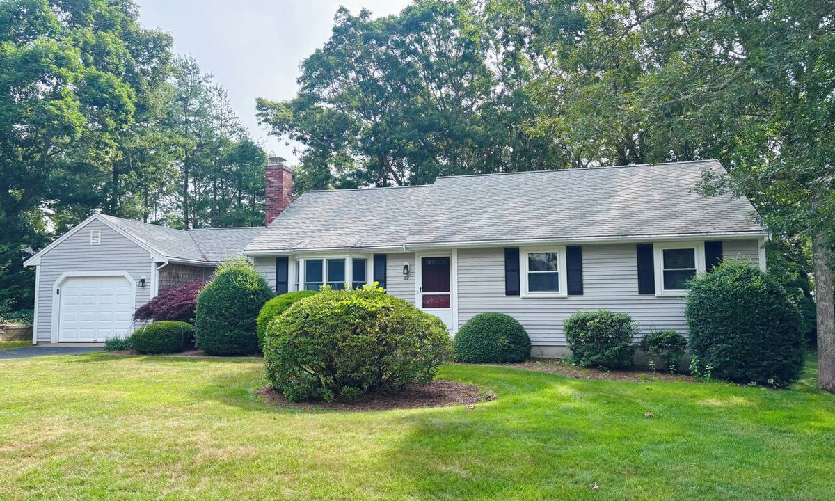 East Dennis House | Lovely north side home, only a short drive to Corporation Beach.
