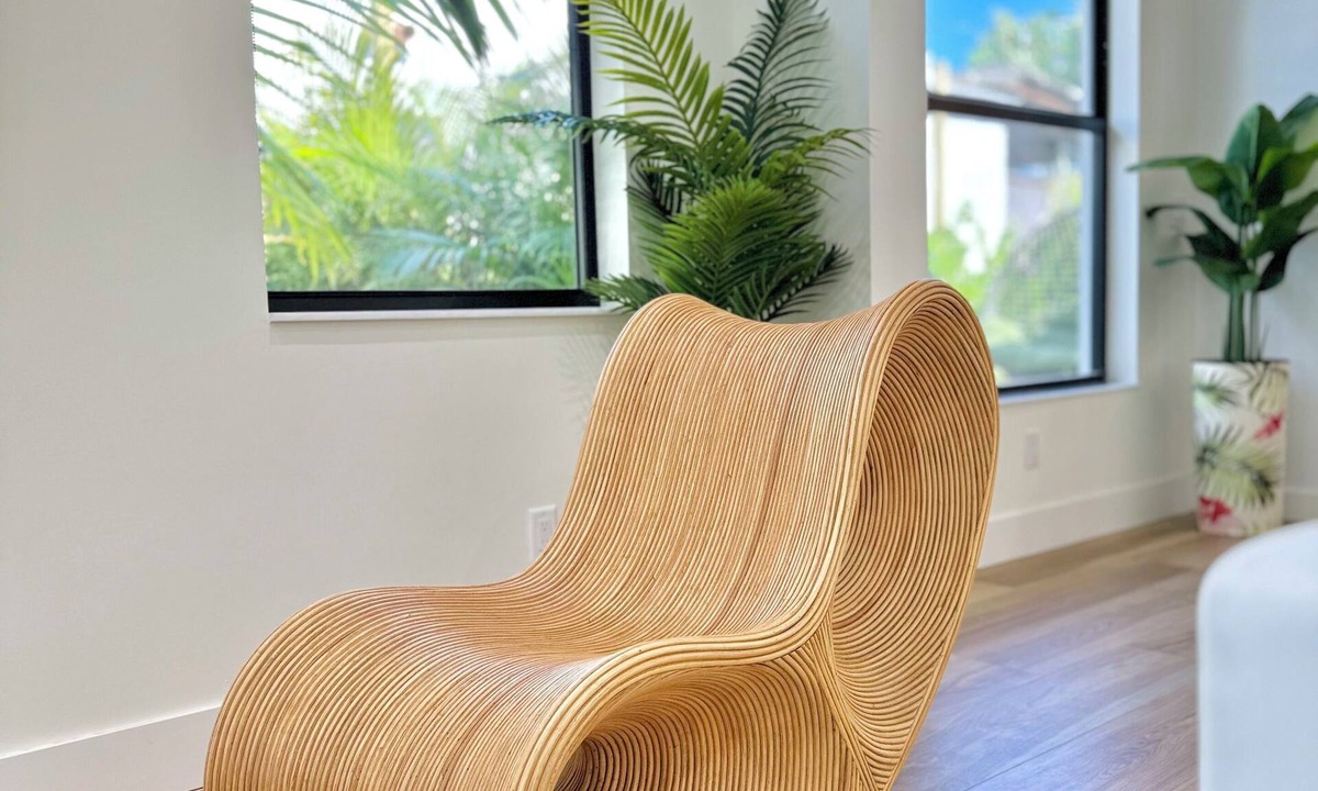 West Palm Beach Cottage | LUX 2BR 2BA Iconic Architectural Collections