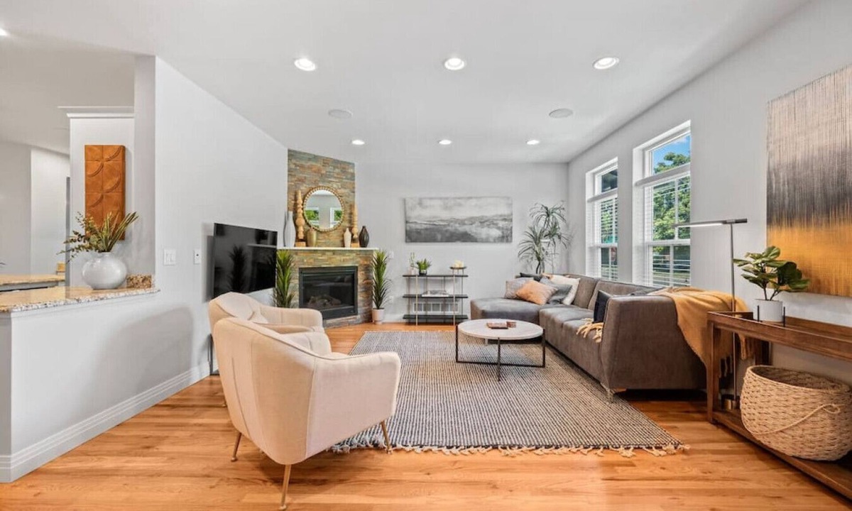 Platt Park House | Luxury 5 bd/4ba - sleeps 10 Near Platt Park/DU