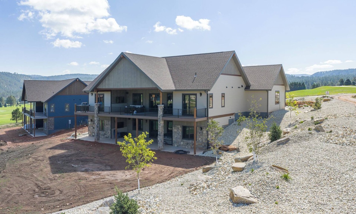 Sturgis House | Luxury Black Hills Retreat