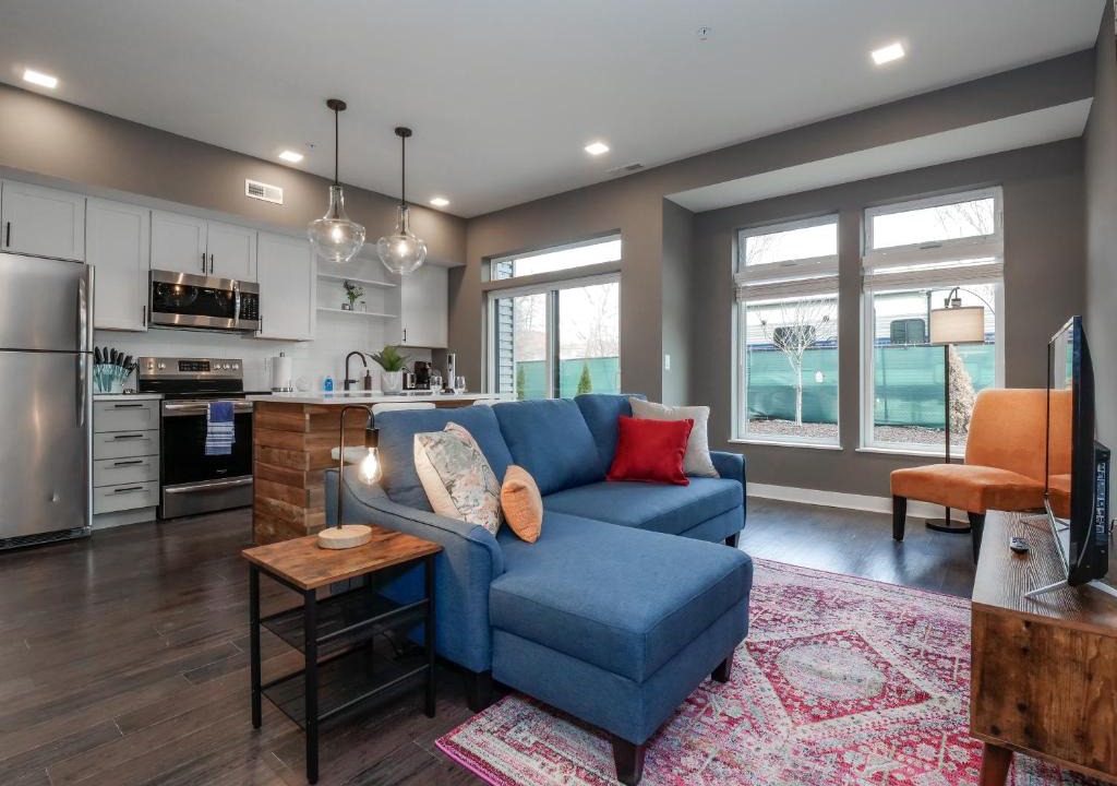 Ohio City Apartment | Luxury Condo 10 Minutes from First Energy Stadium C6