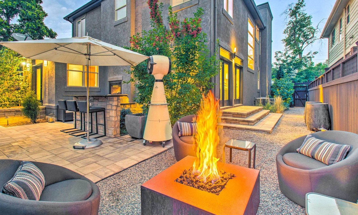 Washington Park West House | Luxury Denver Home w/ Outdoor Oasis & Hot Tub