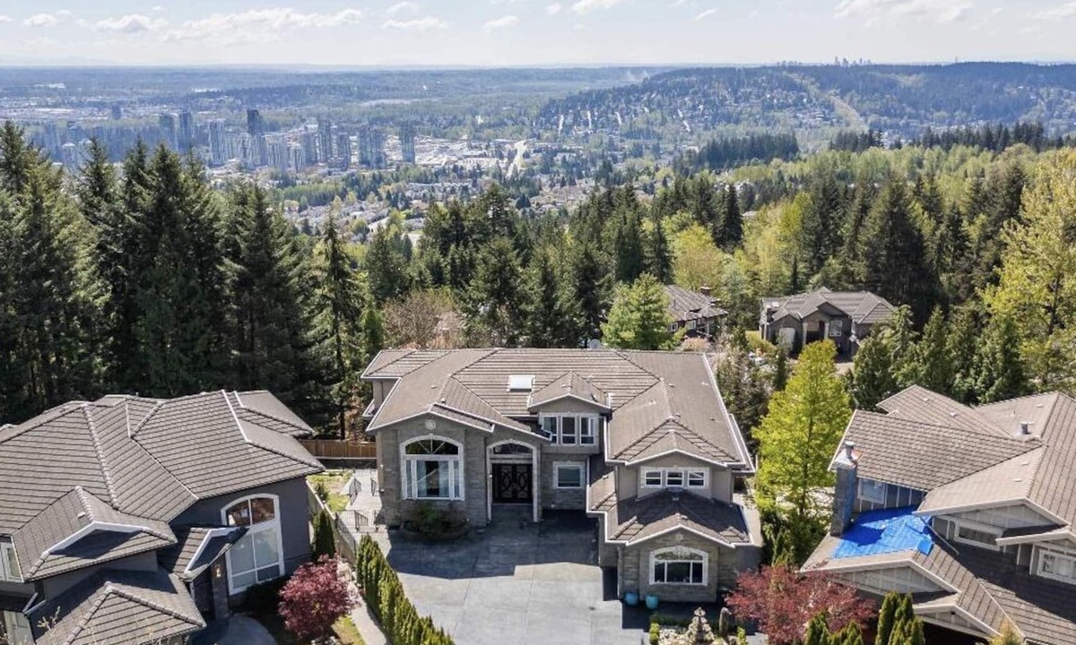 Westwood Plateau House | Luxury home with stunning view over 6000 sq.ft. 6 bedrooms, 4.5 bath, 1 den.