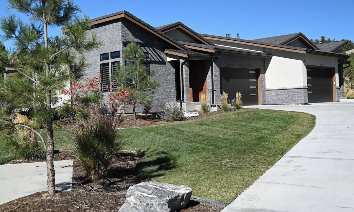Castle Pines Village House | Luxury in Castle Pines Village | Gated Community