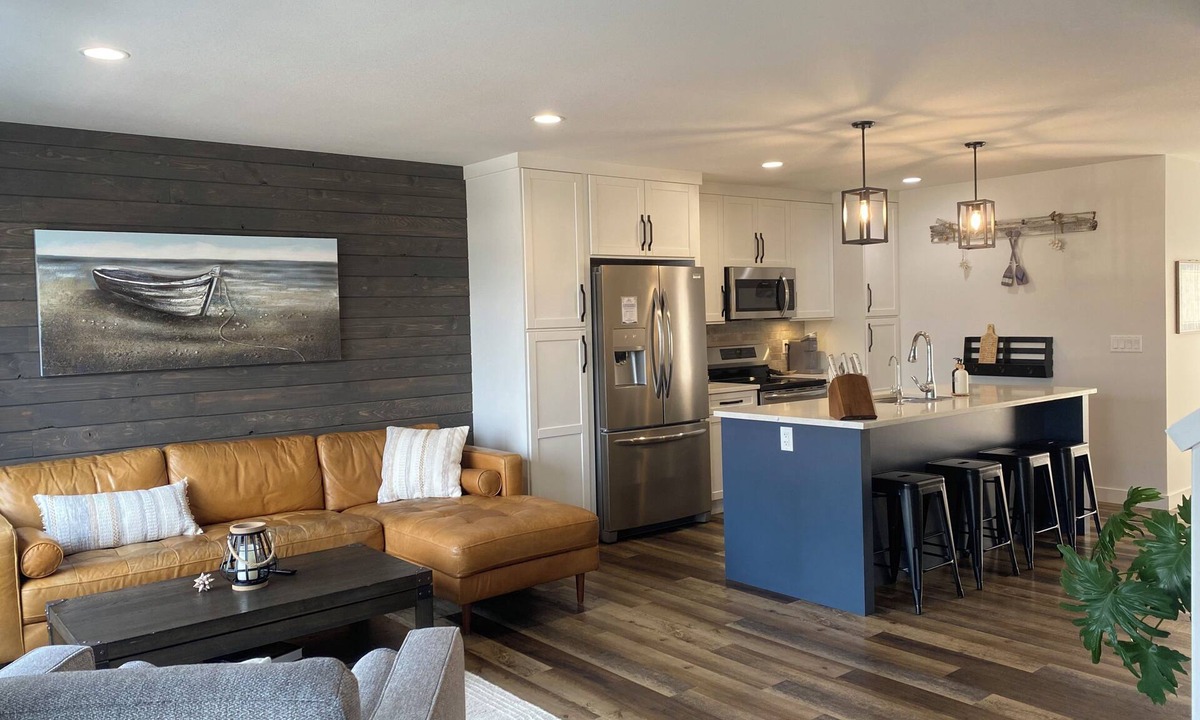 Sylvan Lake House | Luxury Lakeview Townhome in Sylvan Lake with a private backyard oasis.