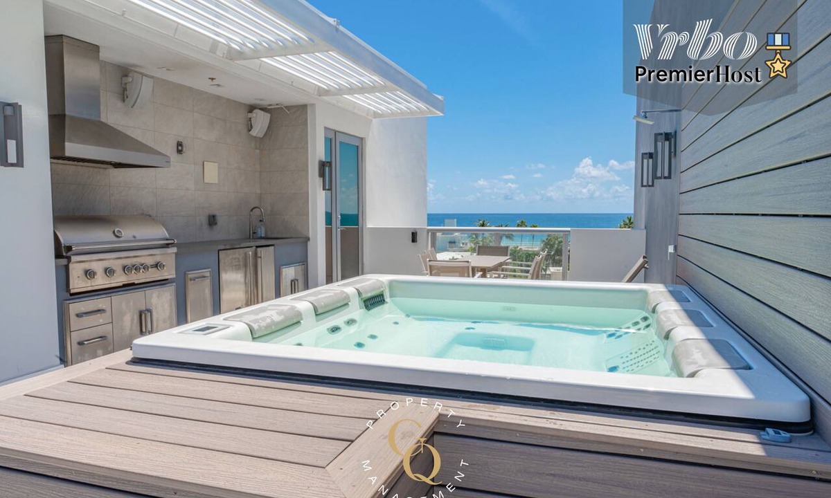 Hollywood Lakes Condo | Luxury Private Condo W/Jacuzzi and Ocean View!