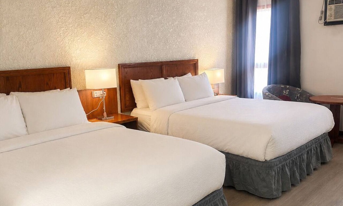 Maple Creek Hotel | Maple Creek Motor Inn