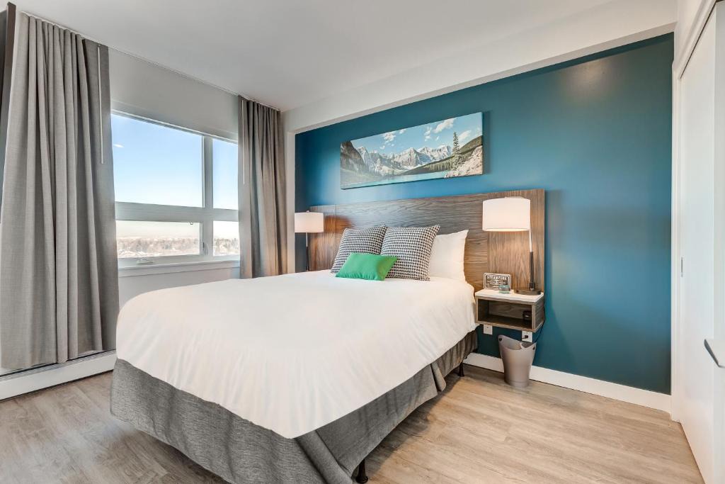 Tuxedo Park Apartment | Marquee on 16th