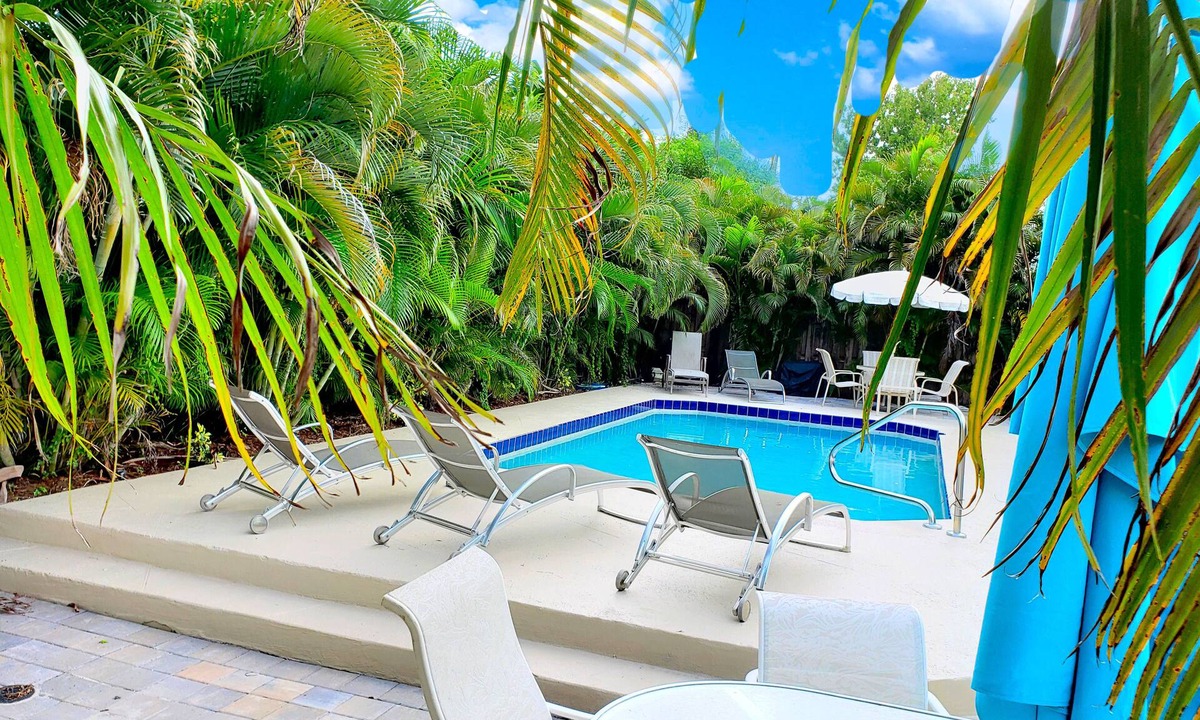 Palm Beach Gardens House | Marvelous! PRIVATE Suite, HeatedPool 5min to Beach, Stadum, PGA