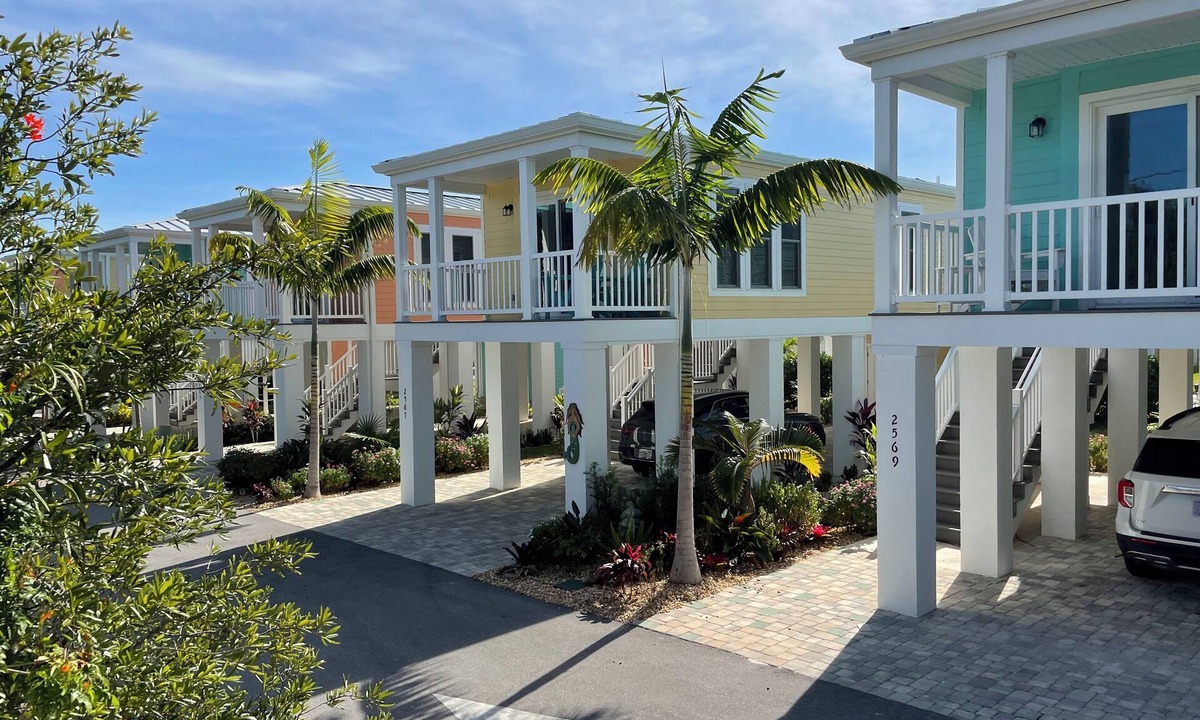 Jensen Beach Cottage | Mermaid Cottage