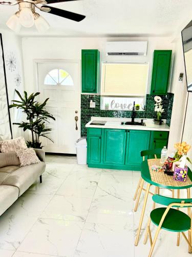 Miami Gardens Apartment | Miami Gardens Comfort Suite by Hard Rock Stadium