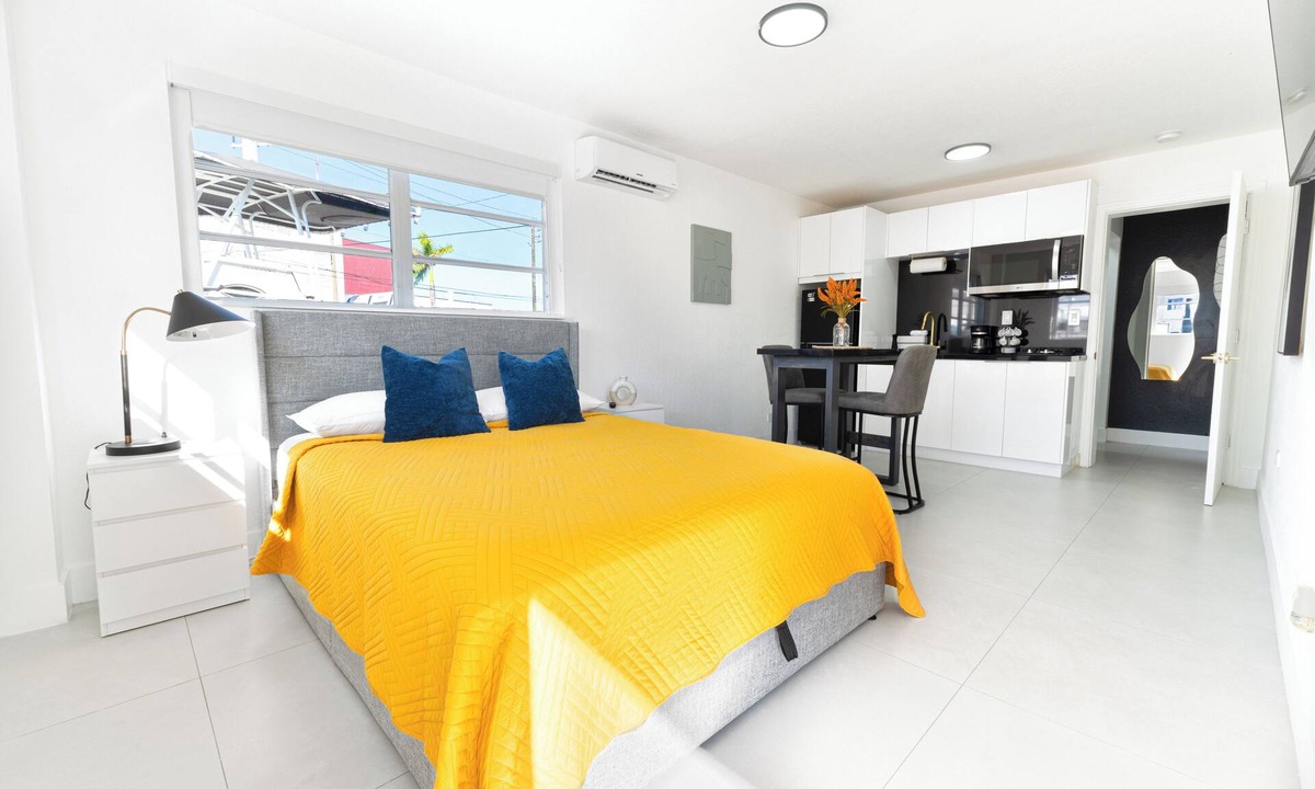 Miami Gardens House | Miami Getaway, Pet Friendly