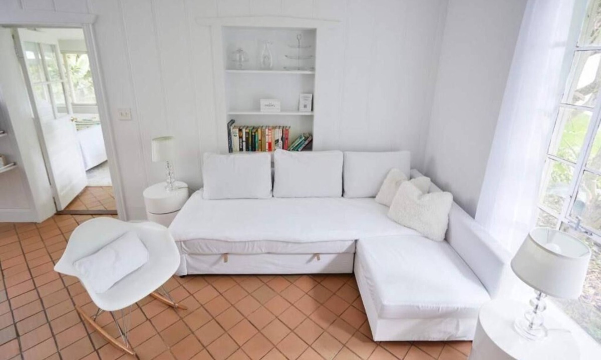El Portal House | Miami Pool Cottage Su