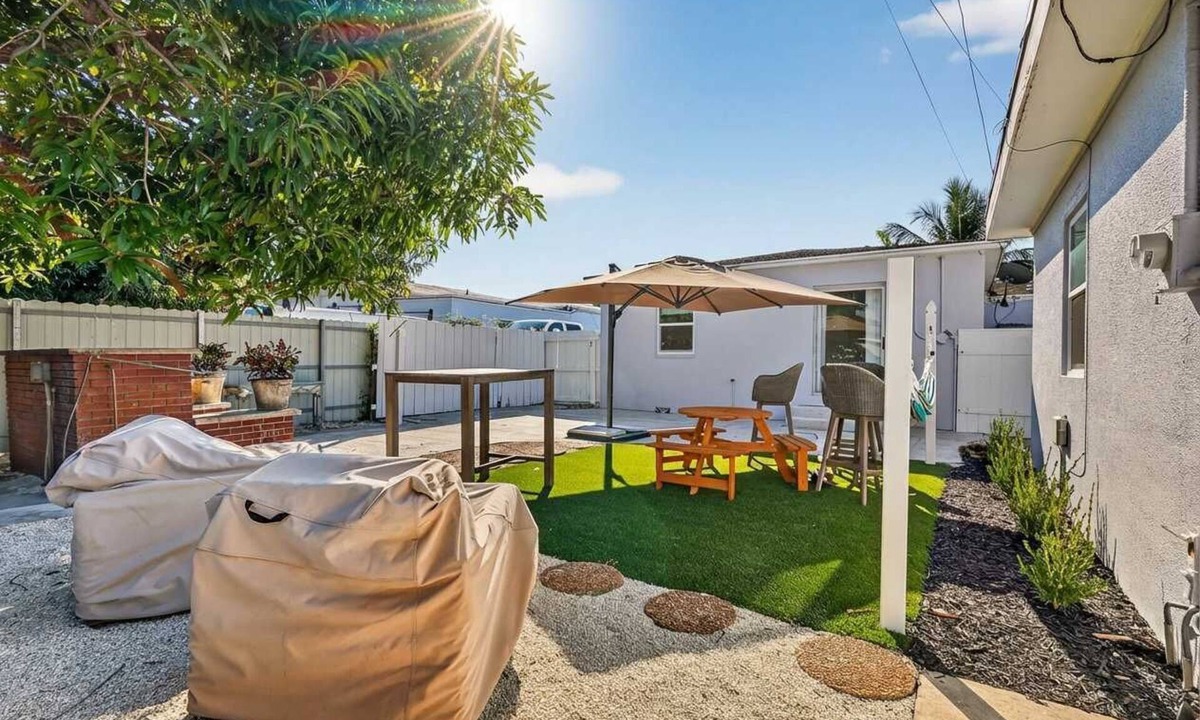 Poiciana Park II House | Minutes to Beach Dog Friendly BBQ Patio