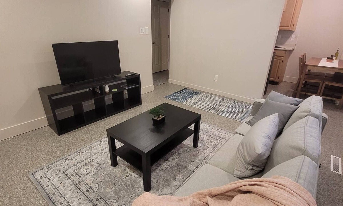 Northeast Edmonton Apartment | Modern 2BR Near Downtown & Expo Centre