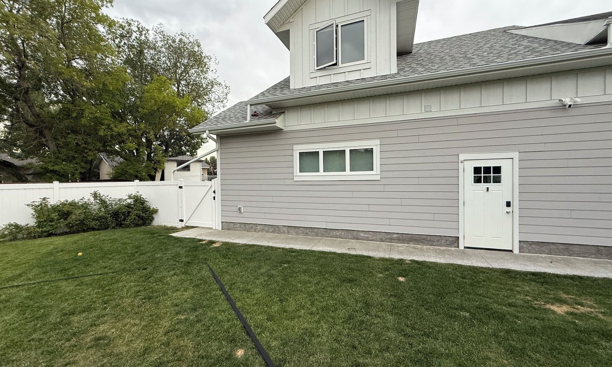 Red Deer Apartment | Modern brand new loft suite