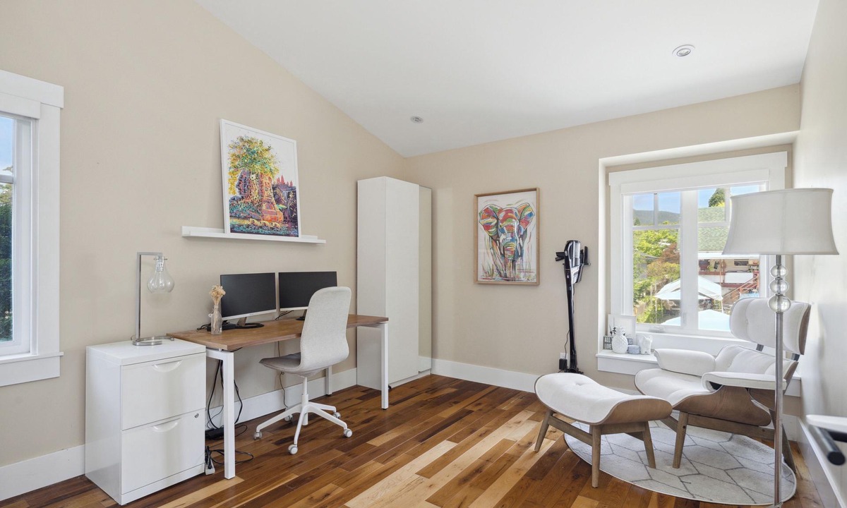 Lower Lonsdale House | Modern Lower Lonsdale Dream Home