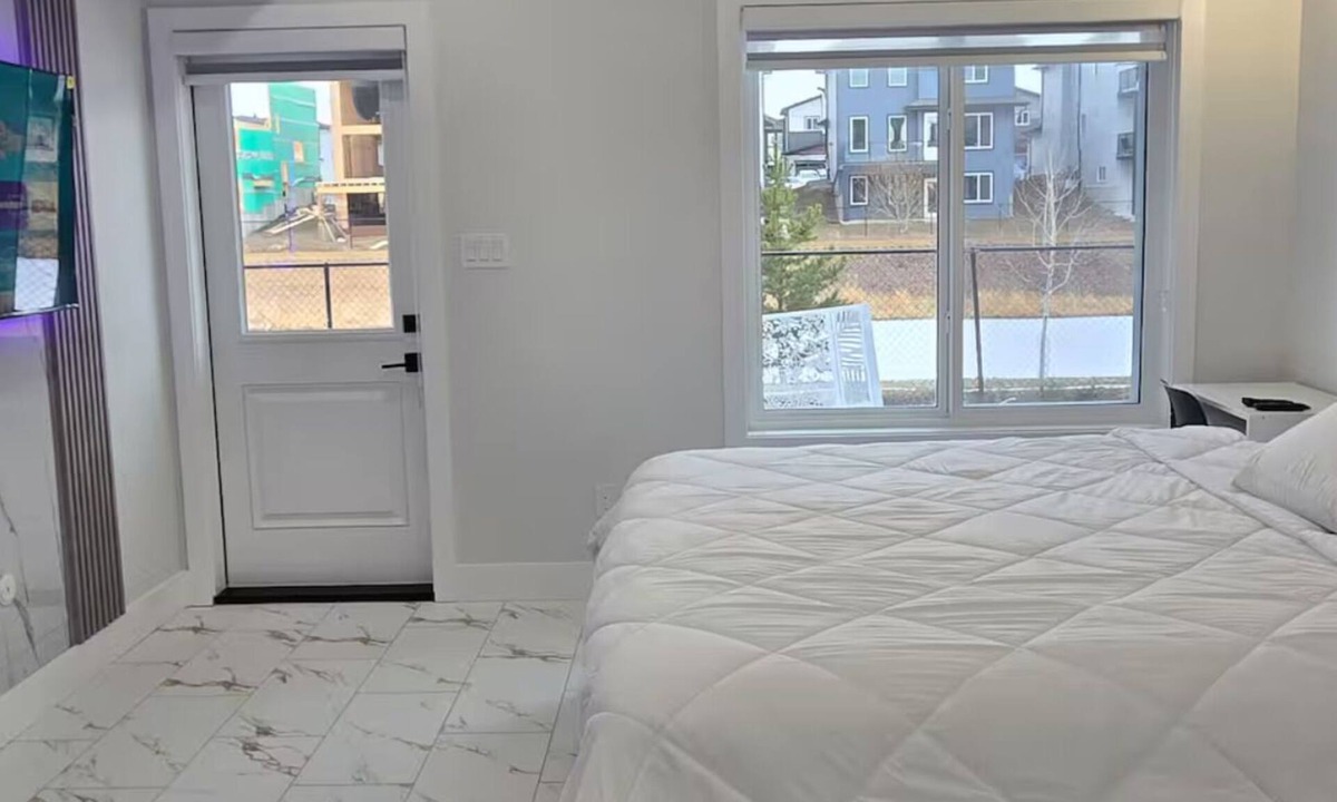 Leduc County Apartment | Modern Luxury King Suite |Pond View | Near airport