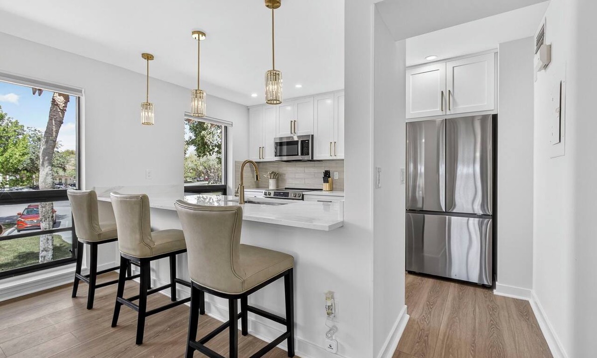 Hunt Club Condo | Modern Remodeled Condo PGA Golf Course Amazing Views