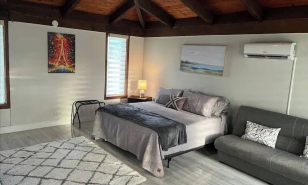 Boynton Beach Apartment | Modern Studio 5mins from Beach and Downtown Delray