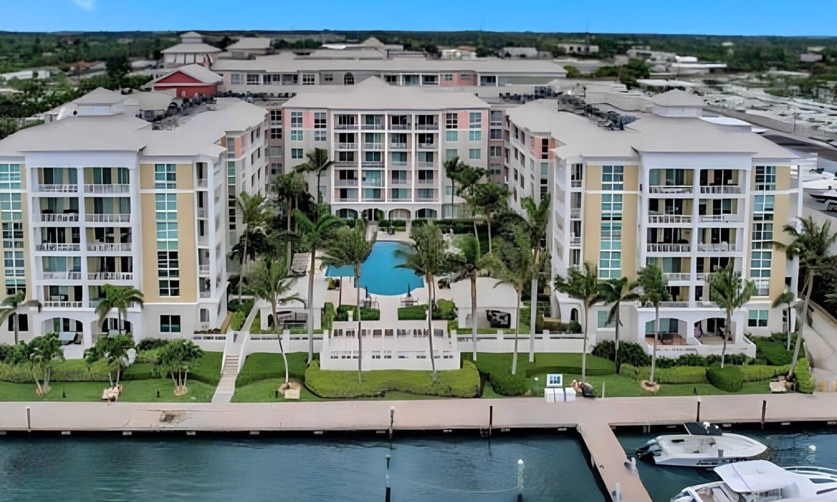 East Ocean Ave Condo | Modern Waterfront Condo at The Moorings – Steps from Beach & Dining