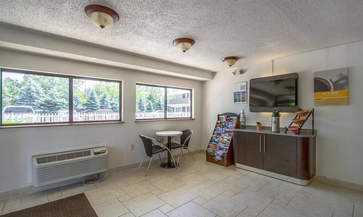 Ashland Hotel | Motel 6 Ashland, OH