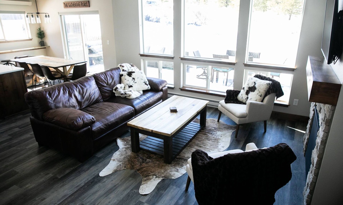 Estes Park House | Mountain Getaway—Hot Tub—Wifi—Game Room-Mtn Views—Fam Friendly