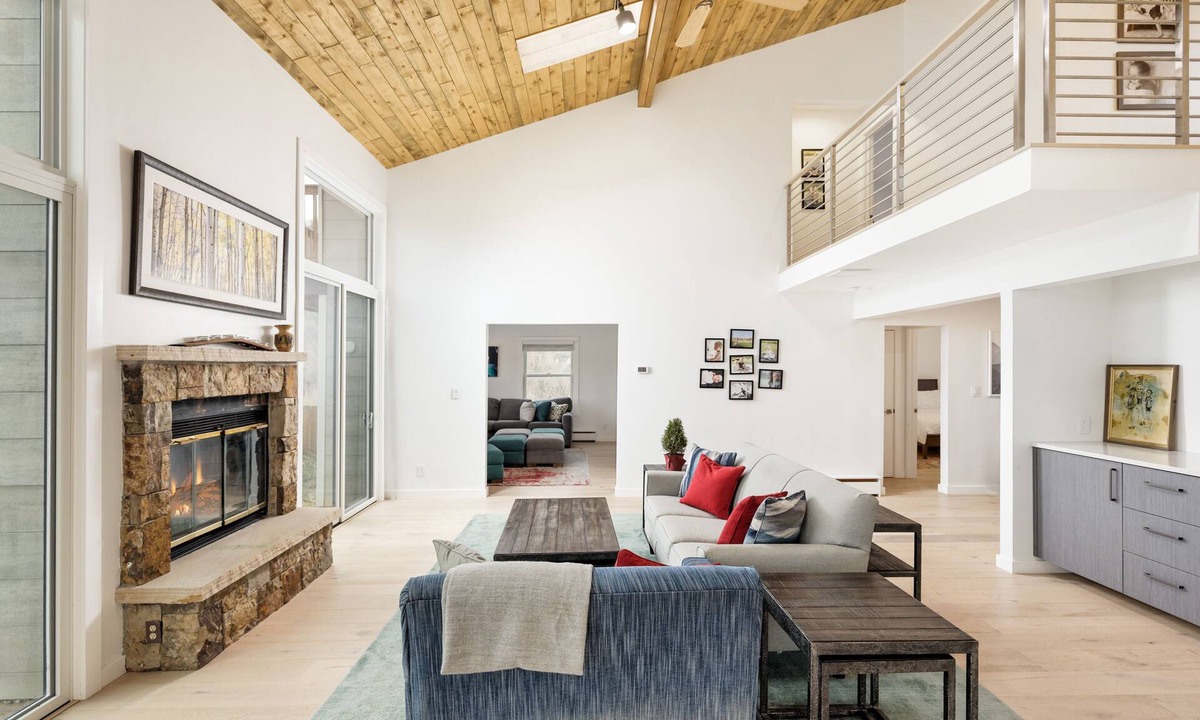 Brush Creek Village House | Mountain Modern Family Aspen Home!