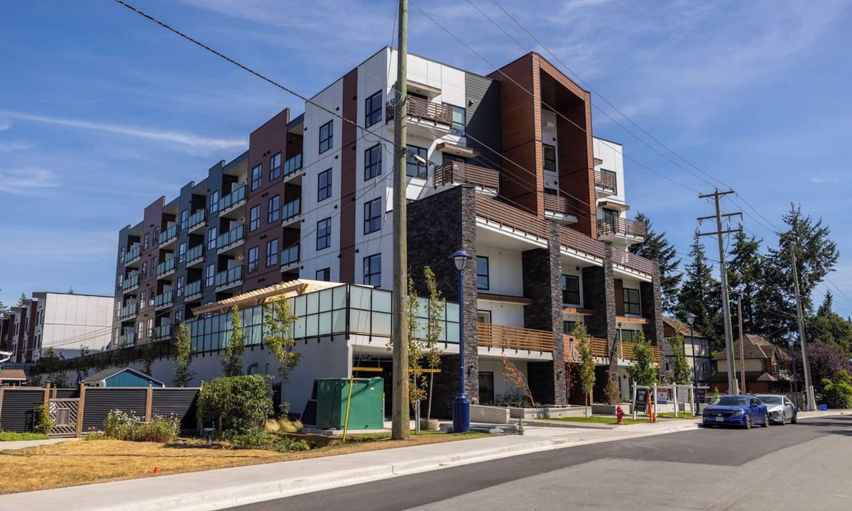 Langford Condo | Mountain Peaks