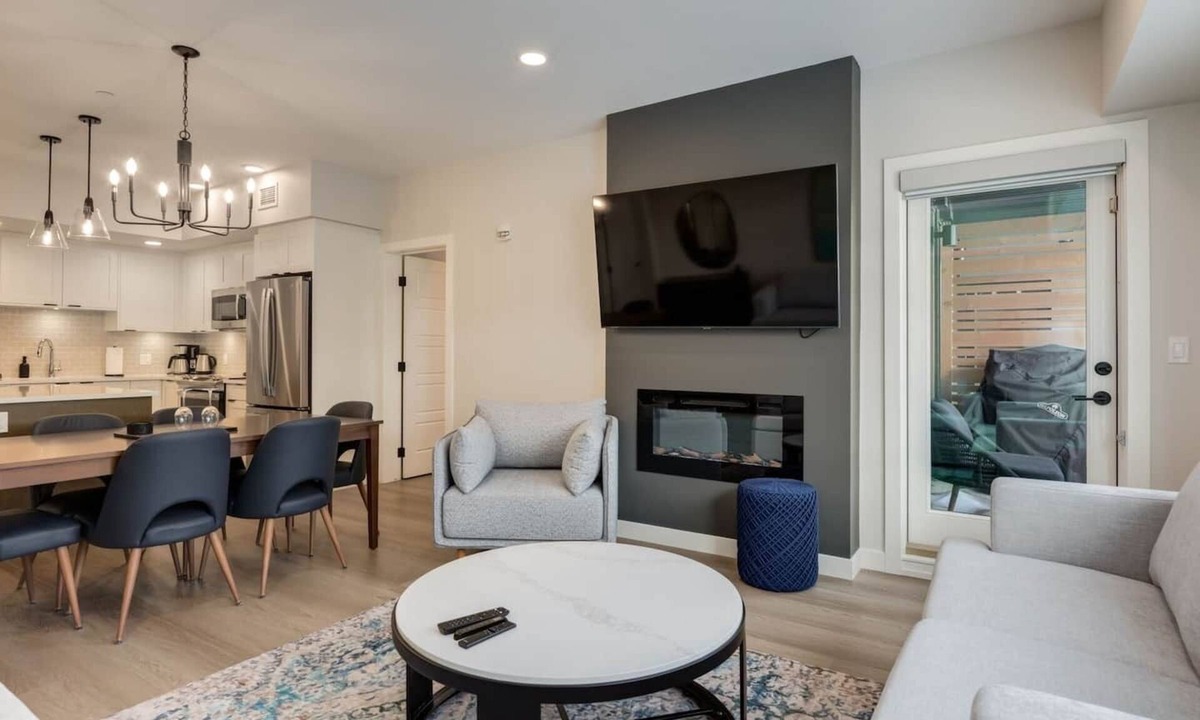 Dead Man's Flats Condo | "Mountain Retreat" 2 Bdrm - Both King Beds!