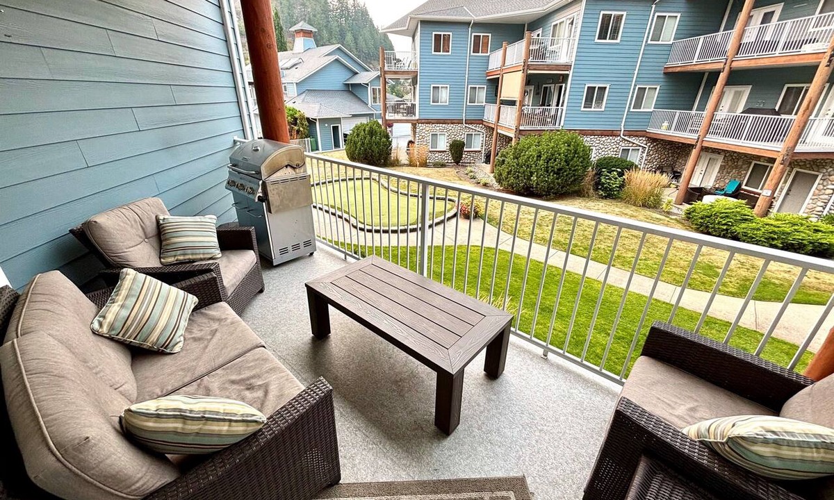 Sicamous Condo | Narrows Condo - Unit A204
