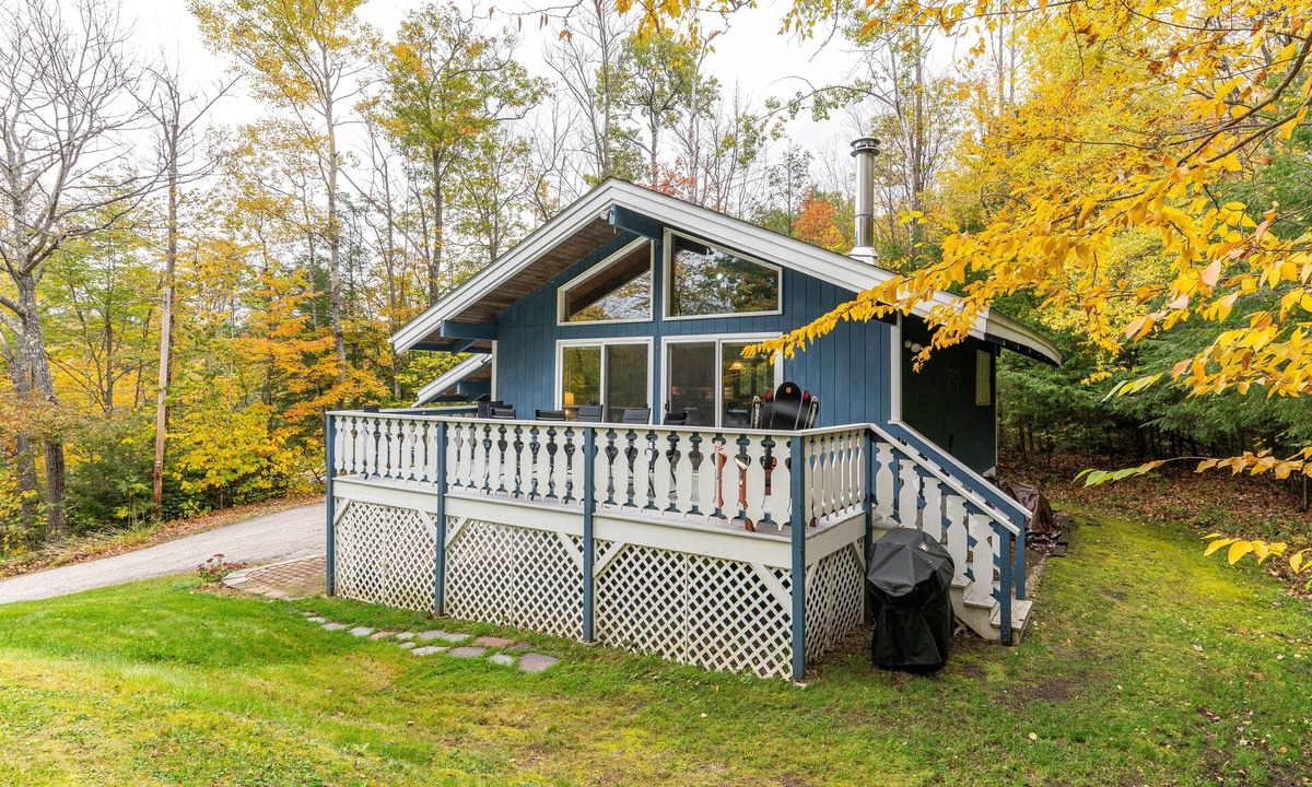 Jackson House | Nature Haus NH - A 4-Season Chalet