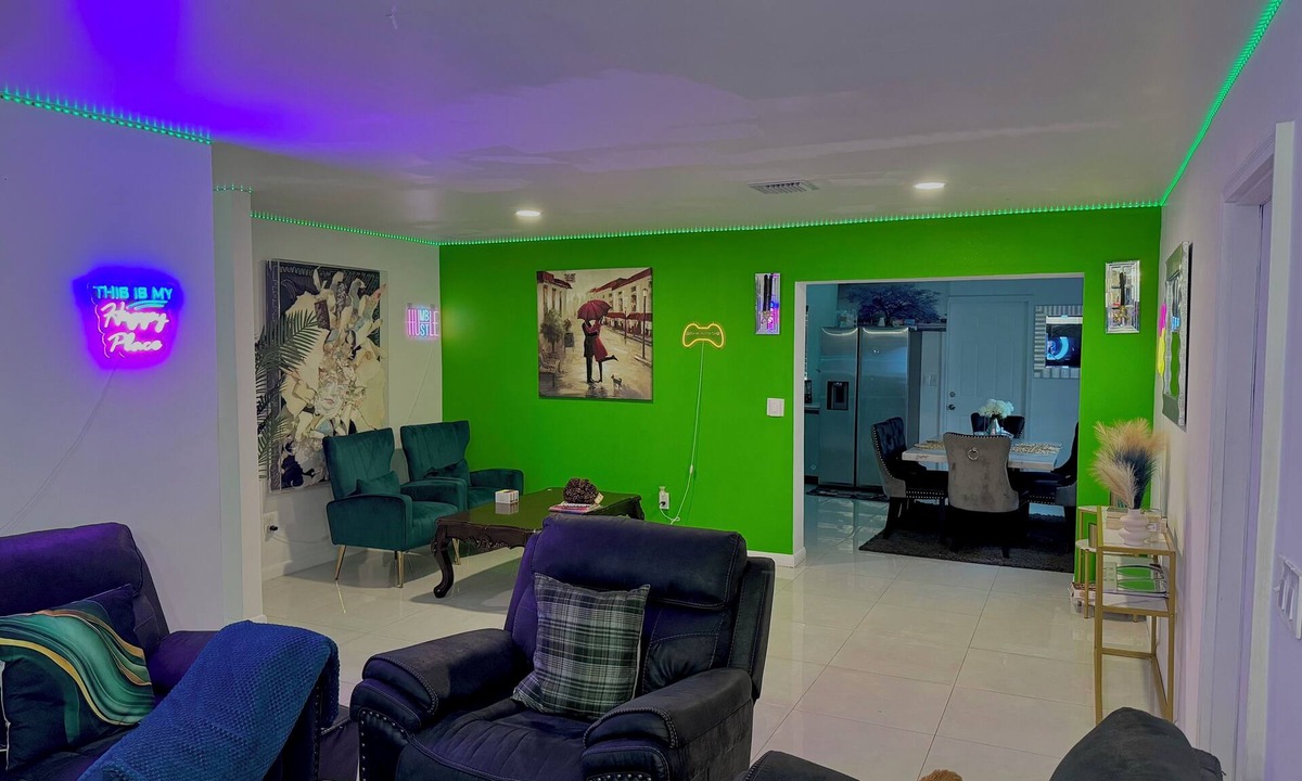 Pompano Beach House | NEW AIR VACATION FUN 🤩