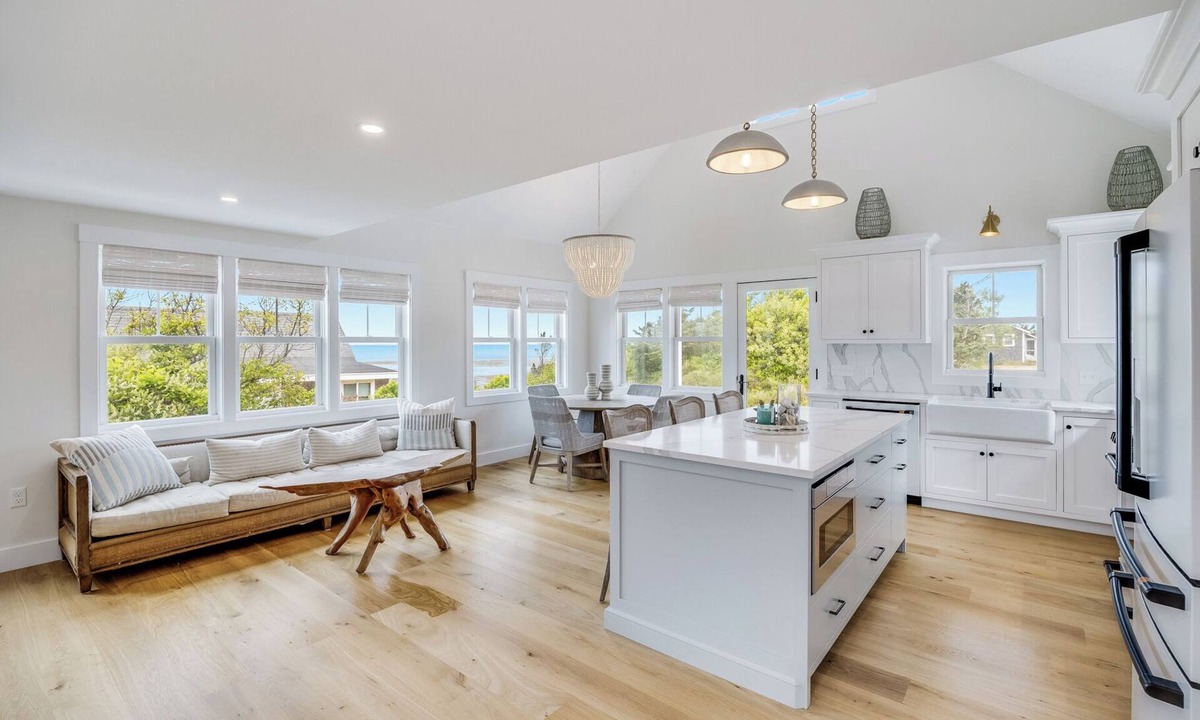 Campground Landing House | New Beautifully Designed Home with Private Beach Access
