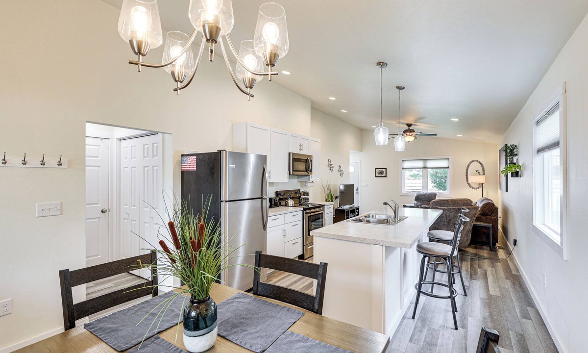 Rapid City House | Newly Built Rapid City Retreat ~ 1 Mi to Dtwn