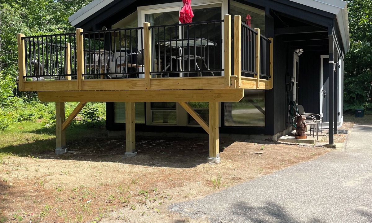 North Conway Ski Chalet | North Conway Chalet Cathedral Ledge. Winter Specials