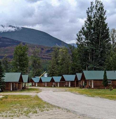 Regional District of Fraser-Fort George Other | NV Mountainview Chalets & RV Resort