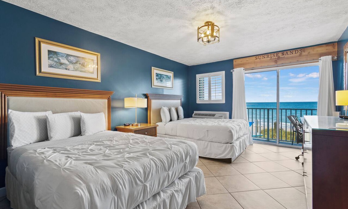 Fort Pierce Hotel | Ocean View Hotel Room with Balcony- 2 Full Beds #22