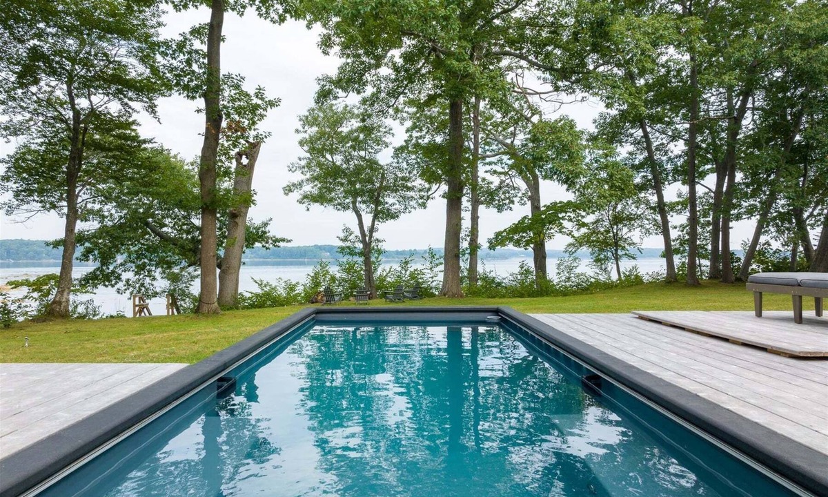 Yarmouth House | Oceanview Oasis: Modern Luxury Meets Seaside Serenity at This Exclusive Coastal Retreat